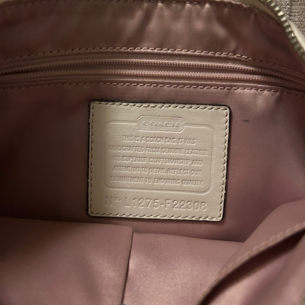 Coach Kristin Hobo White - Picture 4 of 5